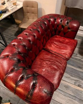 Divano Chesterfield Vintage in Pelle Rossa