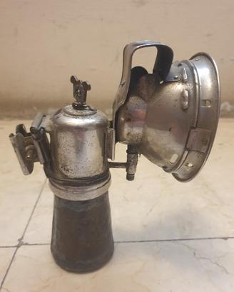 Fanale a carburo per motocicletta 