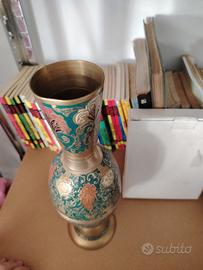 vaso in ottone