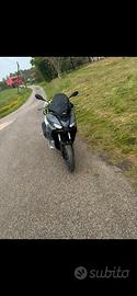 Aprilia sr gt 125
