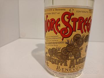Strega bottiglia liquore 