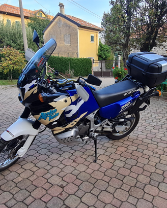 Honda africa twin rd07a