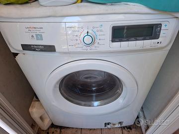 Lavatrice Electrolux Rex RWW 168540 W