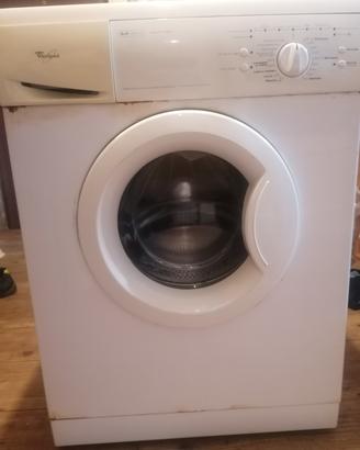 Lavatrice slim Whirlpool 