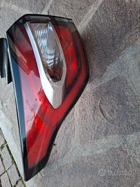 Faro posteriore kuga 2018