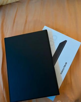 samsung Galaxy Tab A8 +custodia e tastiera 