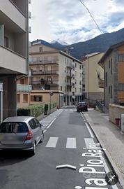  Box auto in centro Sondrio 130/mese