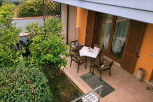 Casa al mare con giardino