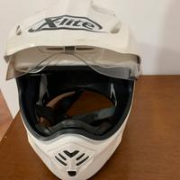 Casco x lite x 551