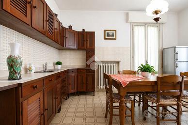 CASA SEMINDIPENDENTE A SAN MAURO PASCOLI