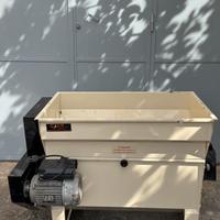 Deraspatrice elettrica per uva vino