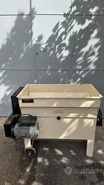 Deraspatrice elettrica per uva vino