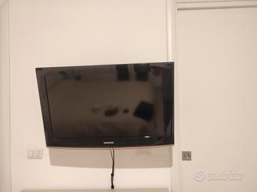 TV LCD 32 pollici 