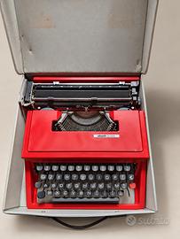 Olivetti CLASS rossa – macchina da scrivere