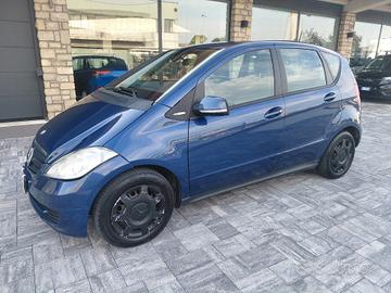 MERCEDES-BENZ A 180 CDI Elegance