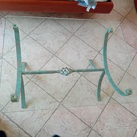 Tavolo in ferro battuto