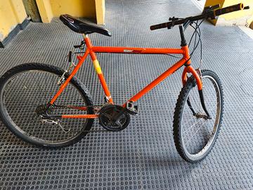 bici 26 pollici arancione