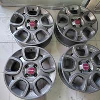 Cerchi in lega da 15 pollici per Fiat panda