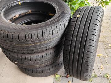 gomme Nokian Tyres 215/65 R17 103V