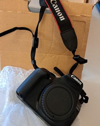 CANON 1300D