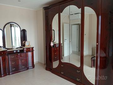 Camera da letto completa in mogano