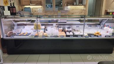 Bancone e cella frigo