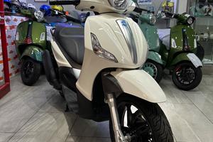 Piaggio Beverly 350 sport touring come nuove condi