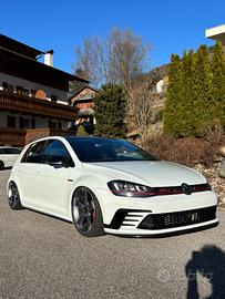 VOLKSWAGEN Golf 7ª serie - 2017