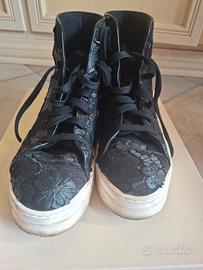 Scarpe sneakers alte nere con fiori n 37