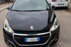 Peugeot 208 - 2016