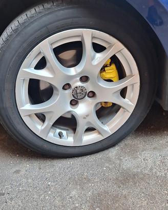 cerchi in lega da 16 alfa mito con gomme nuove
