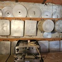 Pentole, coperchi e teglie in alluminio