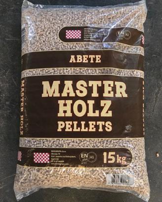 pellet di abete  A1  e legna da ardere 