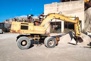 Escavatore gommato Hydromac 