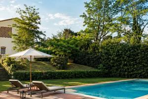 Rustico / Casale di 575 m² con più di 5 locali e b
