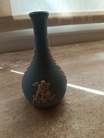 2 Wedgewood, 1 Royal Doulton
