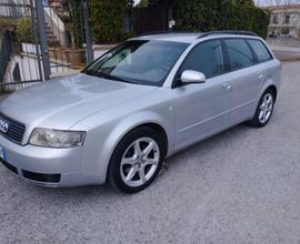 AUDI A4 2ª serie - 2003