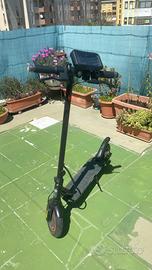 Monopattino elettrico vivo