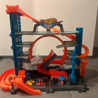 Pista hot wheels macchinine 