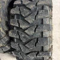 Gomme 235/75/15
