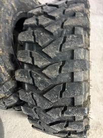 Gomme 235/75/15