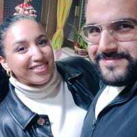 Un receptionist e un capo partita