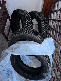 Penumatici auto quattro stagioni