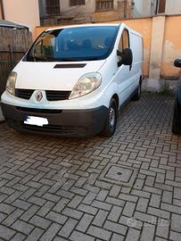 Autocarro tetto basso