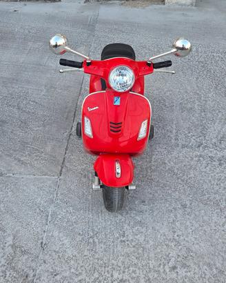 Mini Vespa Piaggio Rossa

giocattolo
