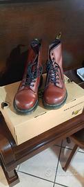 Anfibi donna Dr Martens 36  sneakers Nike 