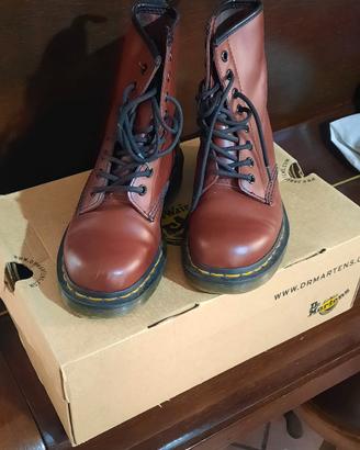 Anfibi donna Dr Martens 36  sneakers Nike 
