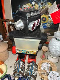 Giocattoli da collezione plastica e latta