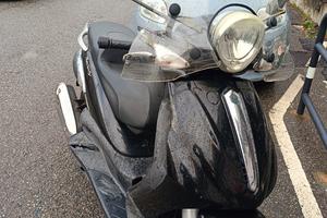 Beverly 300 gran tourer