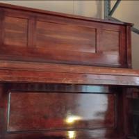 Pianoforte in legno anni 1950